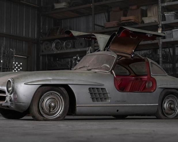 Редкий Mercedes-Benz 300SL 1956 года выпуска, который хранился в сарае 47 лет и был сбит вилочным погрузчиком, продан за 7 миллионов фунт стерлингов / Автомобили, транспорт и аксессуары / iXBT Live